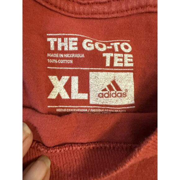 Cleveland Cavaliers Shirt Mens XL Red NBA Basketball Adidas Tee Go-To Cotton - Picture 2 of 4